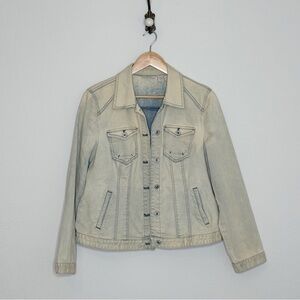Chicos Light Wash Denim Jacket Size 1